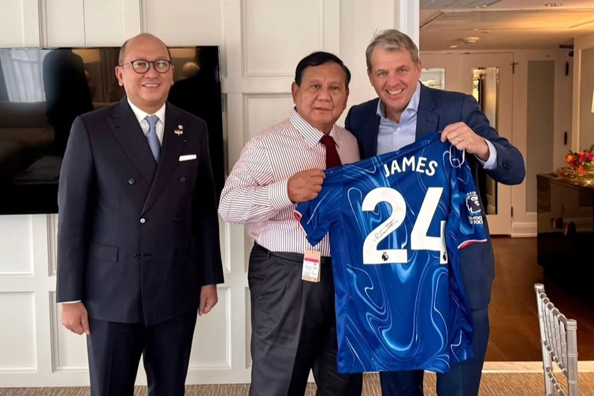 Presiden Prabowo Terima Jersey Chelsea dari Todd Boehly Perkuat Investasi di AS